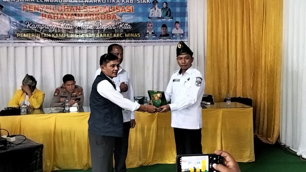 Perangi Narkoba,pemerintah kampung minas barat bersama LAN Siak gaungkan P4GN berikan Edukasi kepada masyarakat, pemuda,dan pelajar