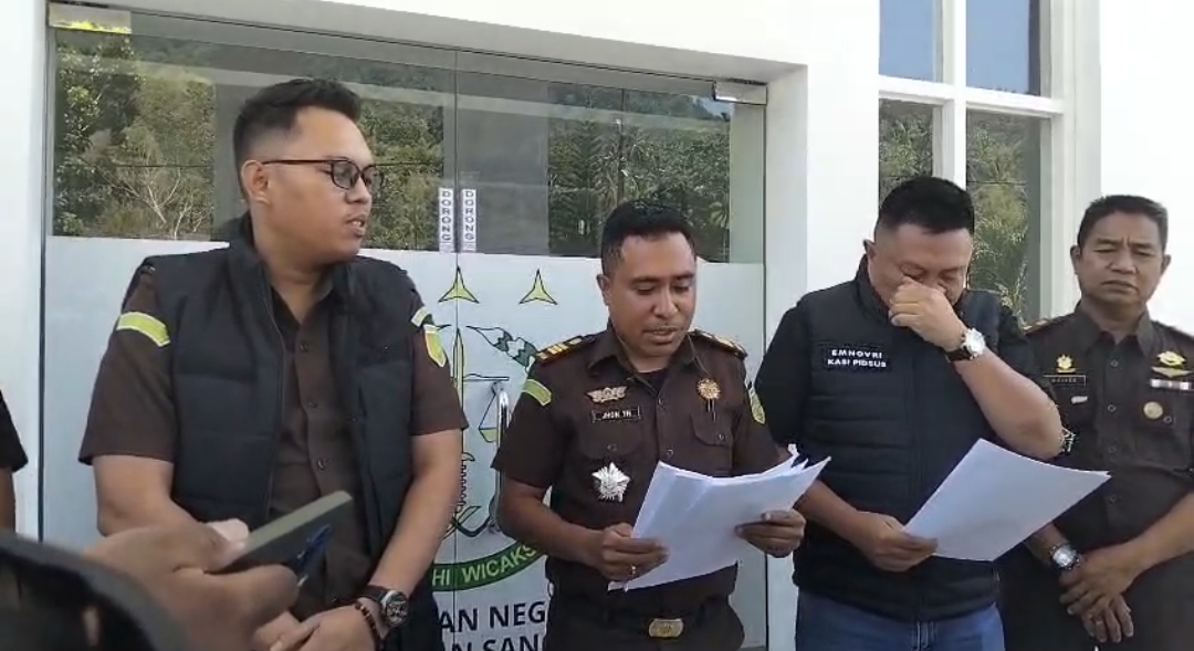 Kejari kabupaten Sangihe, tetapkan Tersangka Dugaan Korupsi CSR Bank Sulut Go Dan Tol Laut.